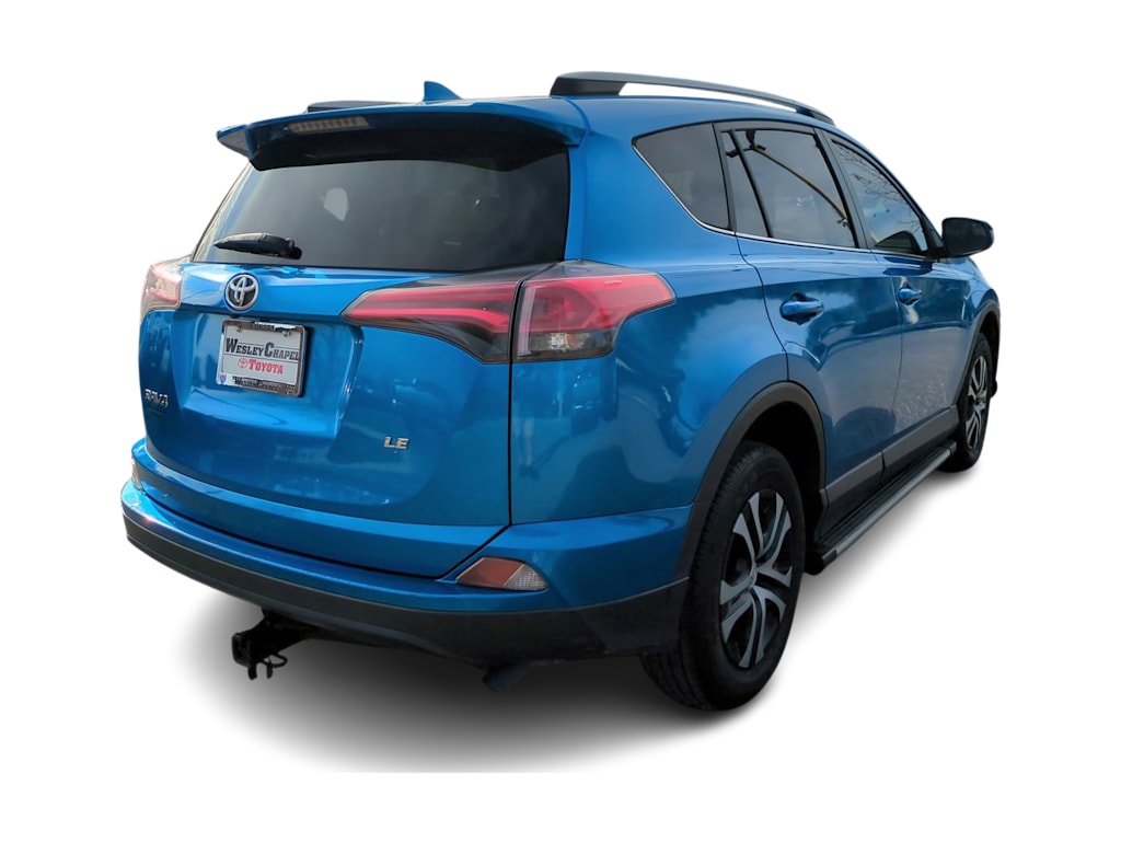 Thumbnail: 2018 Toyota RAV4 - 17