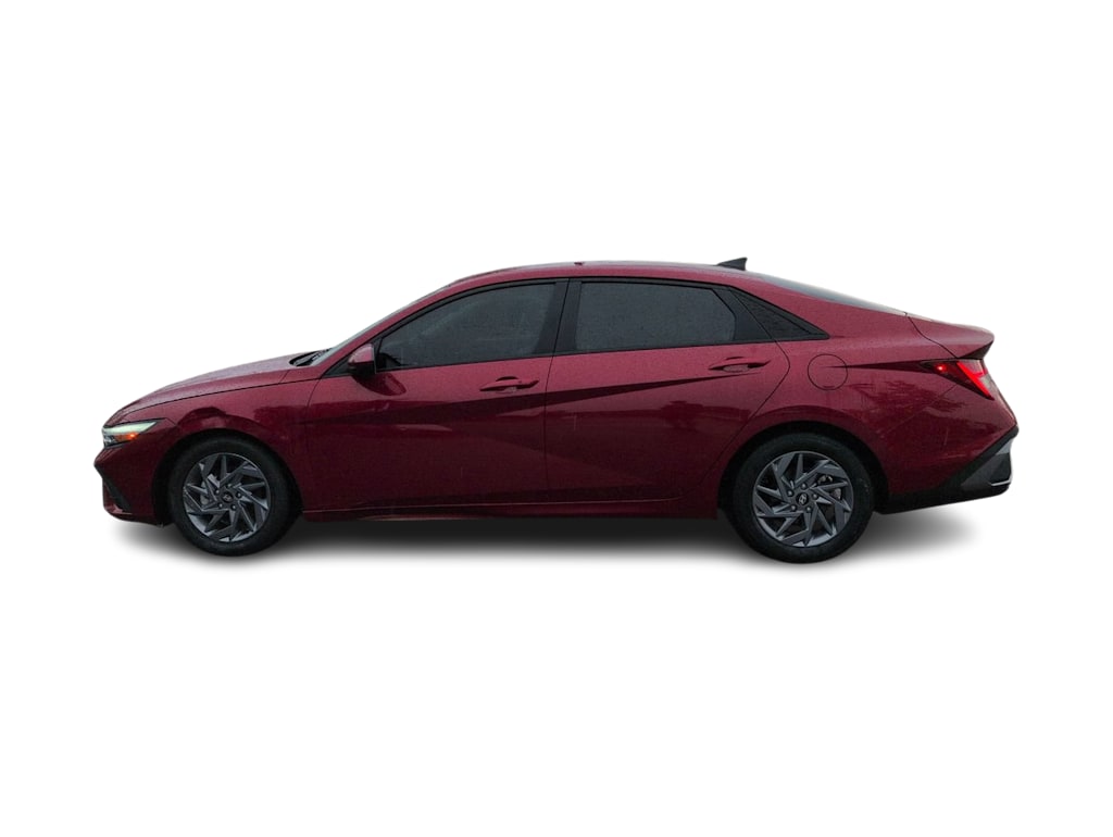 Thumbnail: 2024 Hyundai Elantra - 3