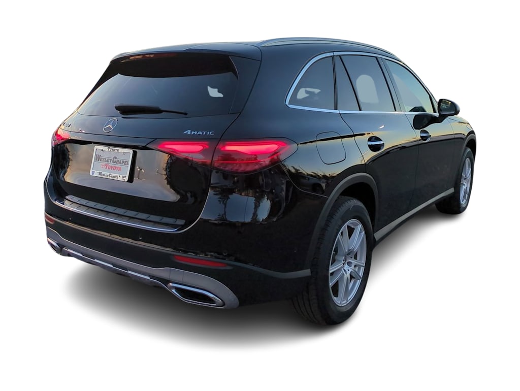 Thumbnail: 2023 Mercedes-Benz GLC - 17