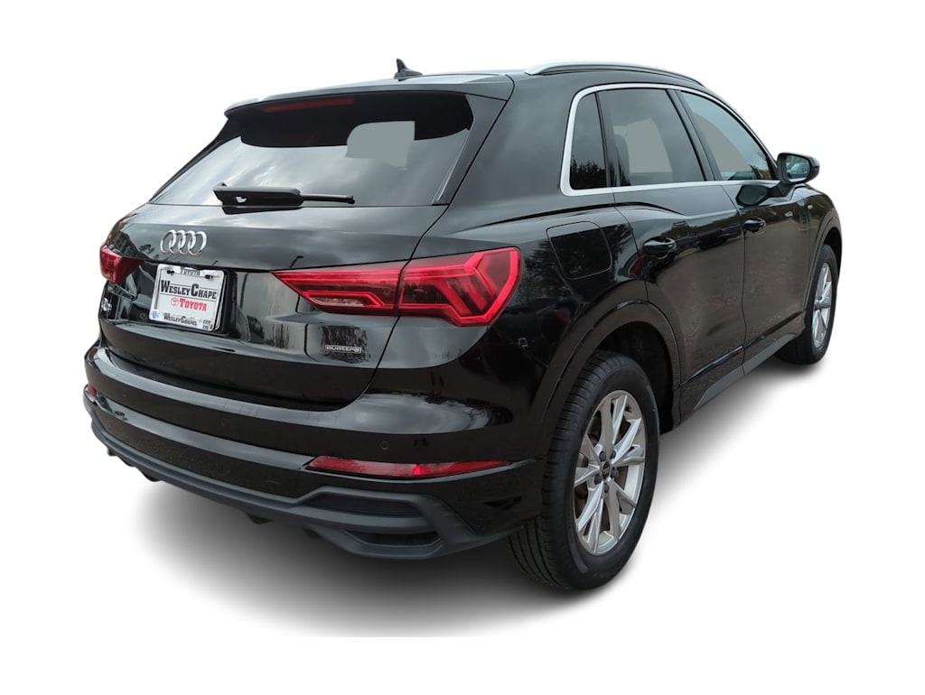 Thumbnail: 2025 Audi Q3 - 17