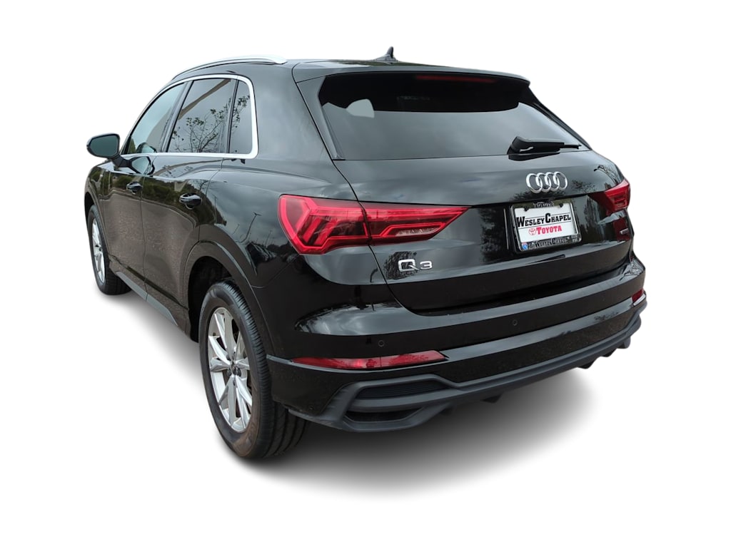 Thumbnail: 2025 Audi Q3 - 4