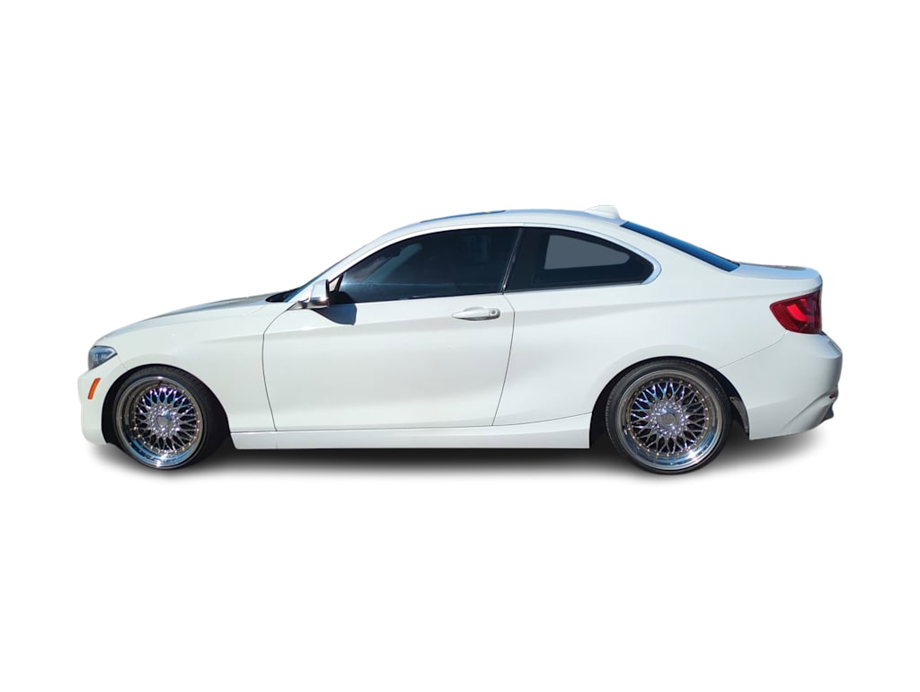 Thumbnail: 2015 BMW 2 Series - 3