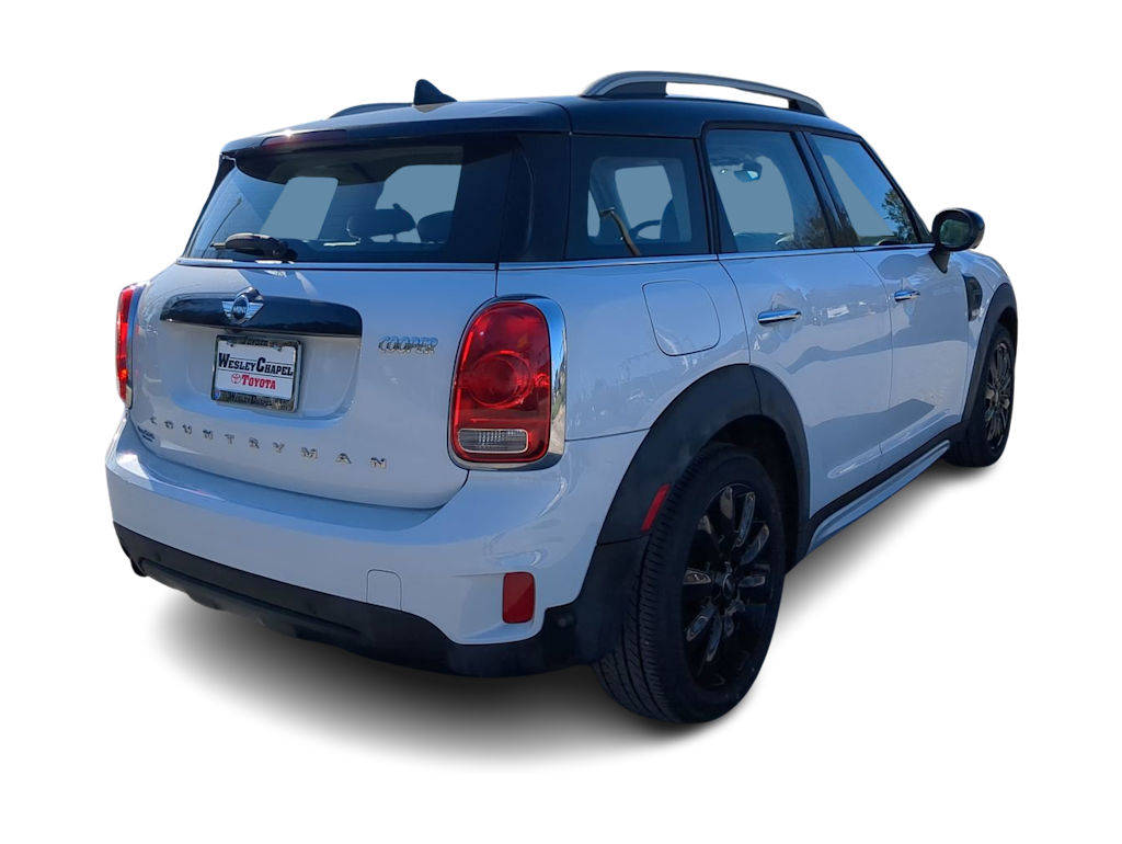 2018 MINI Cooper Countryman Base 17