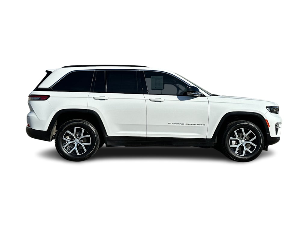 Thumbnail: 2024 Jeep Grand Cherokee - 21