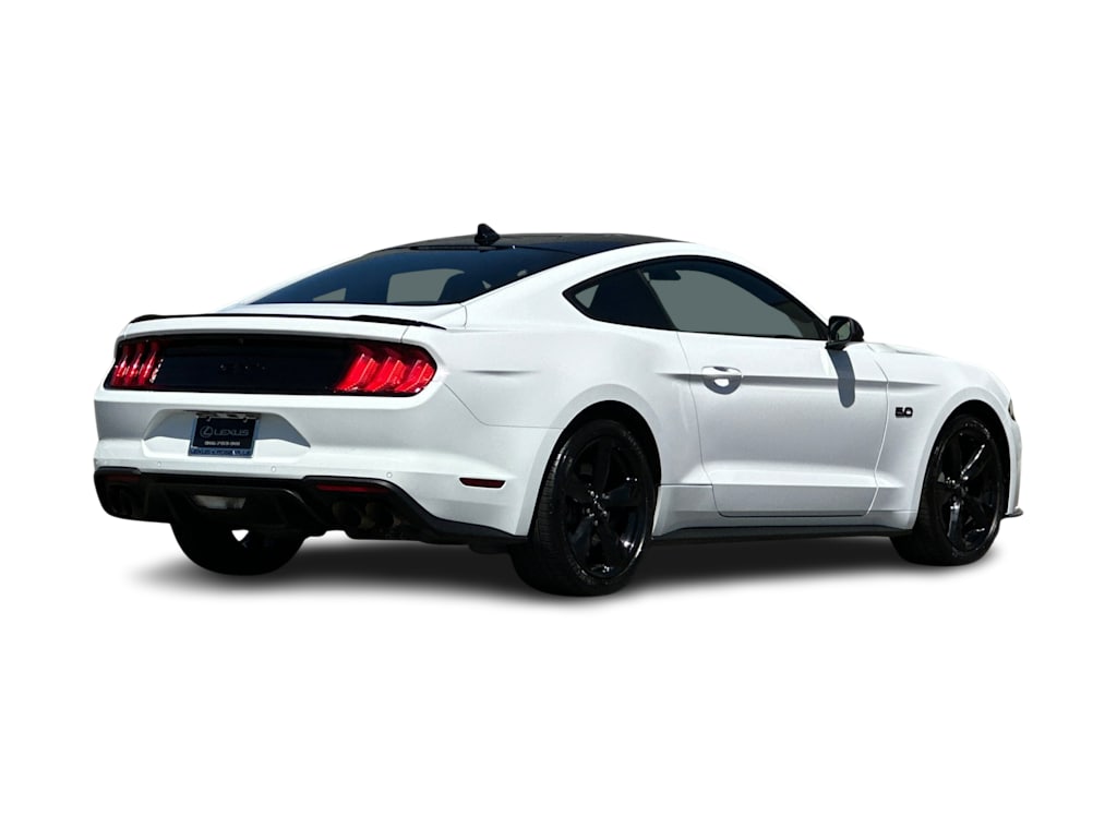 Thumbnail: 2022 Ford Mustang - 16