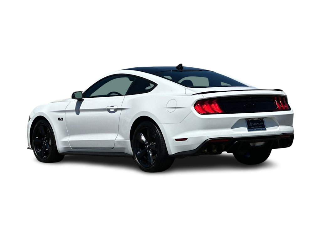 Thumbnail: 2022 Ford Mustang - 4