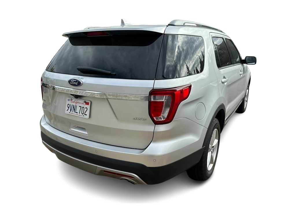 Thumbnail: 2017 Ford Explorer - 9