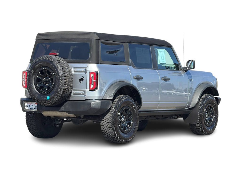 Thumbnail: 2023 Ford Bronco - 17