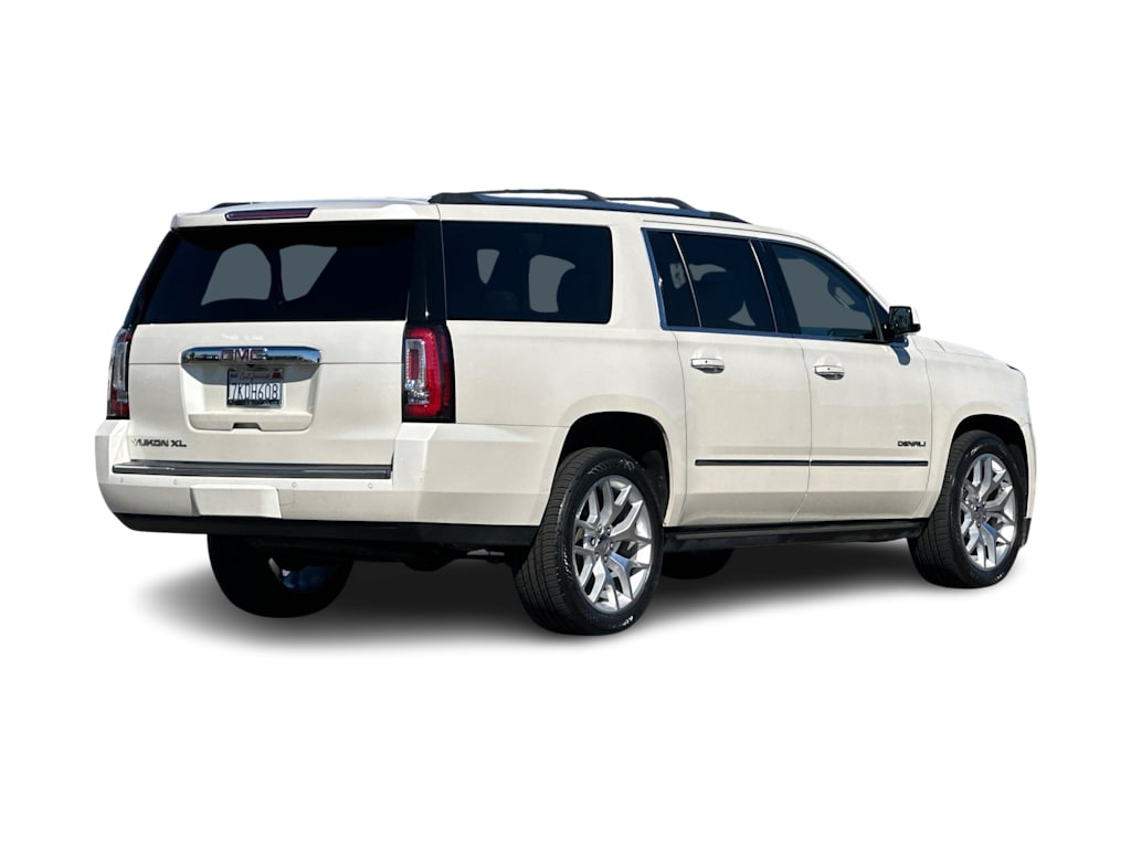 Thumbnail: 2015 GMC Yukon XL - 17