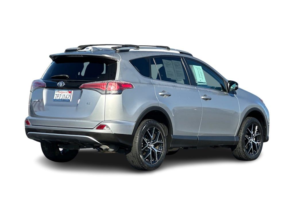 Thumbnail: 2016 Toyota RAV4 - 19