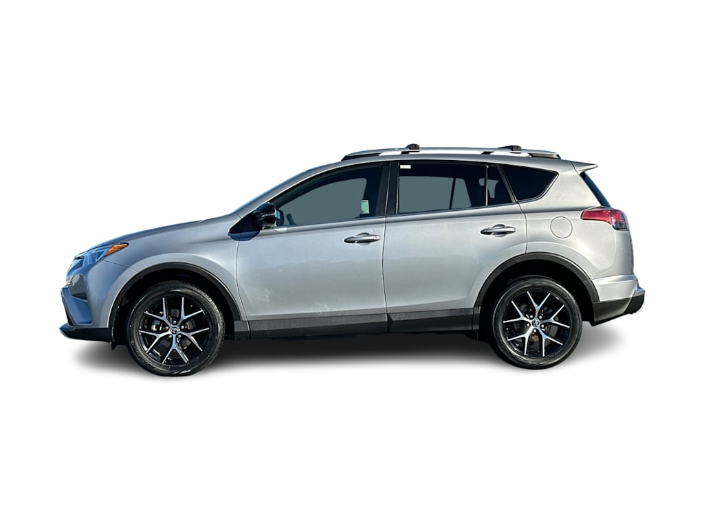 Thumbnail: 2016 Toyota RAV4 - 3