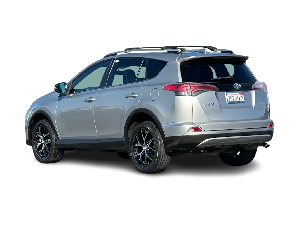 Thumbnail: 2016 Toyota RAV4 - 4