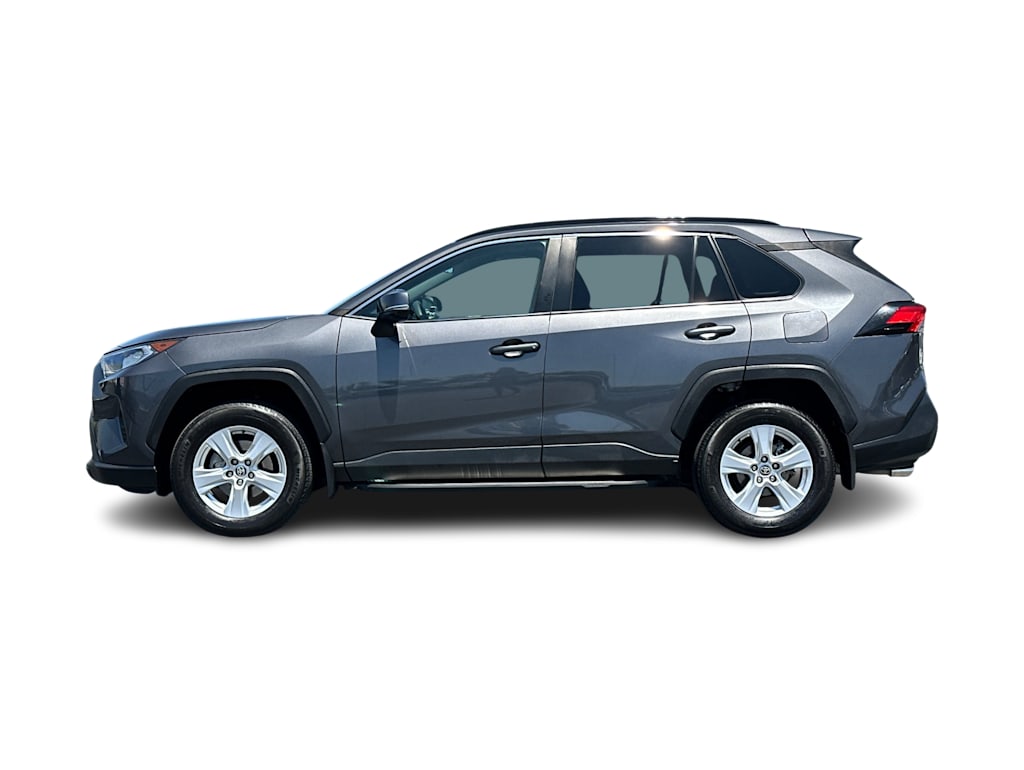 Thumbnail: 2021 Toyota RAV4 - 3