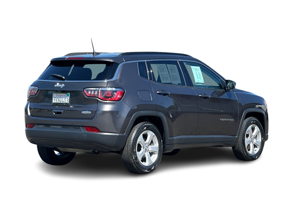 Thumbnail: 2018 Jeep Compass - 17