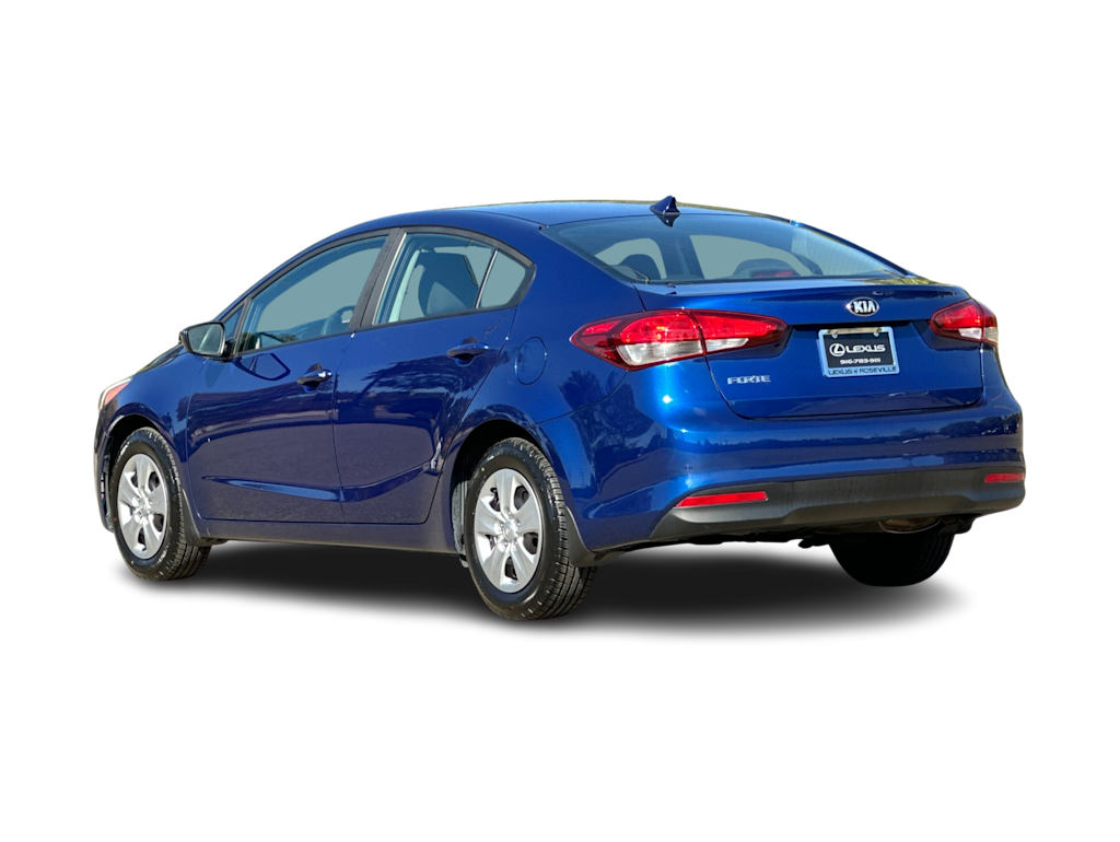 Thumbnail: 2018 Kia Forte - 4
