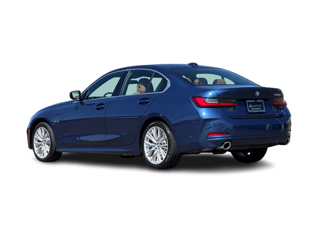 Thumbnail: 2023 BMW 3 Series - 4