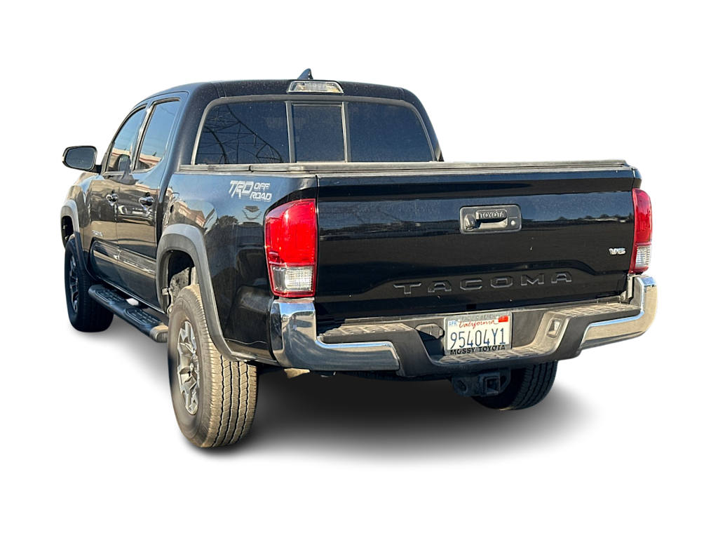 Thumbnail: 2016 Toyota Tacoma - 2