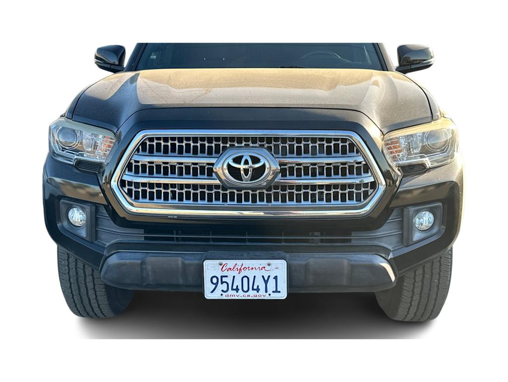 Thumbnail: 2016 Toyota Tacoma - 10