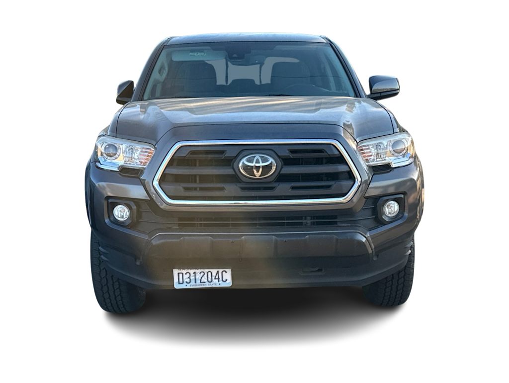 Thumbnail: 2019 Toyota Tacoma - 4