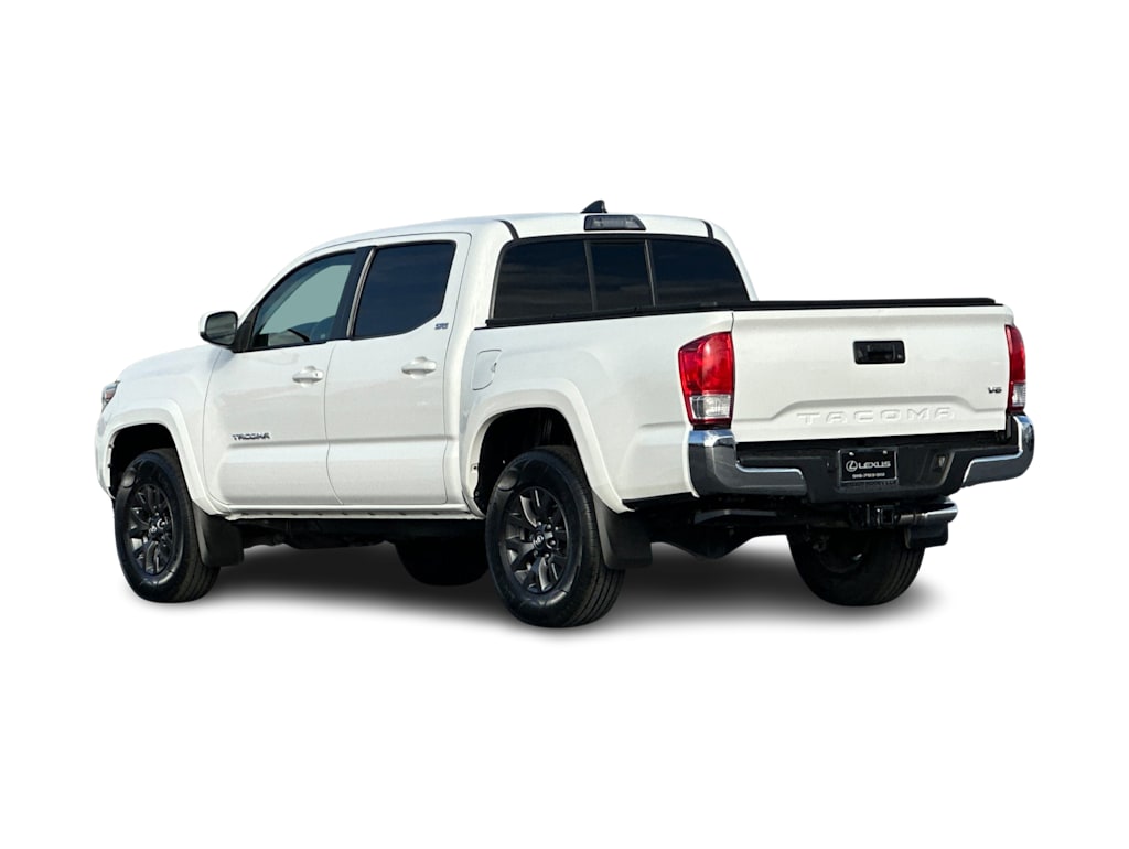 Thumbnail: 2017 Toyota Tacoma - 4