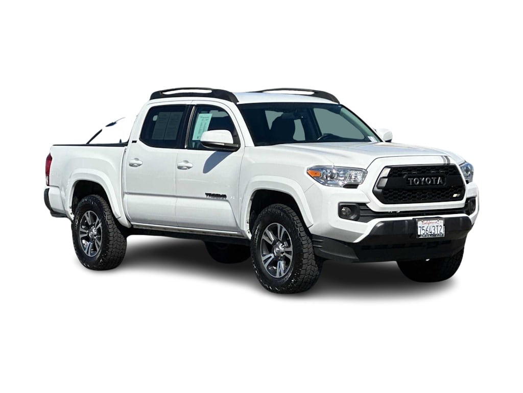 2017 Toyota Tacoma SR5 16