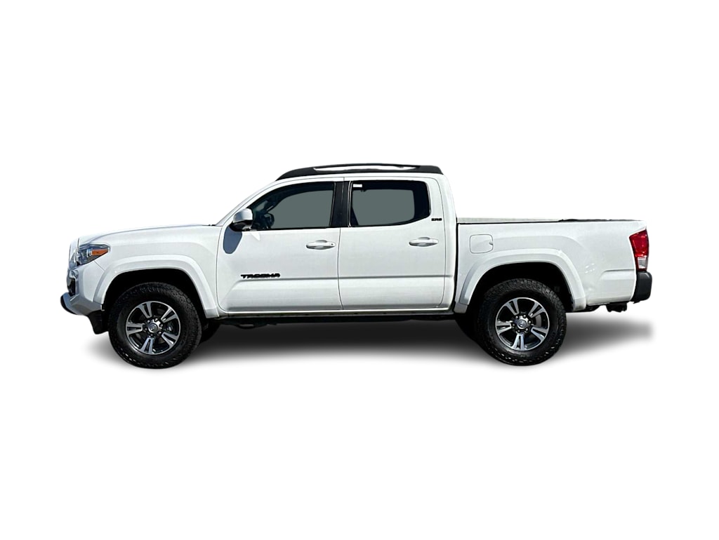 2017 Toyota Tacoma SR5 3