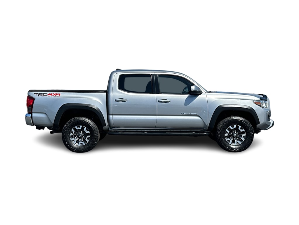 Thumbnail: 2019 Toyota Tacoma - 20
