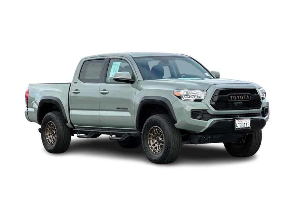 Thumbnail: 2023 Toyota Tacoma - 19