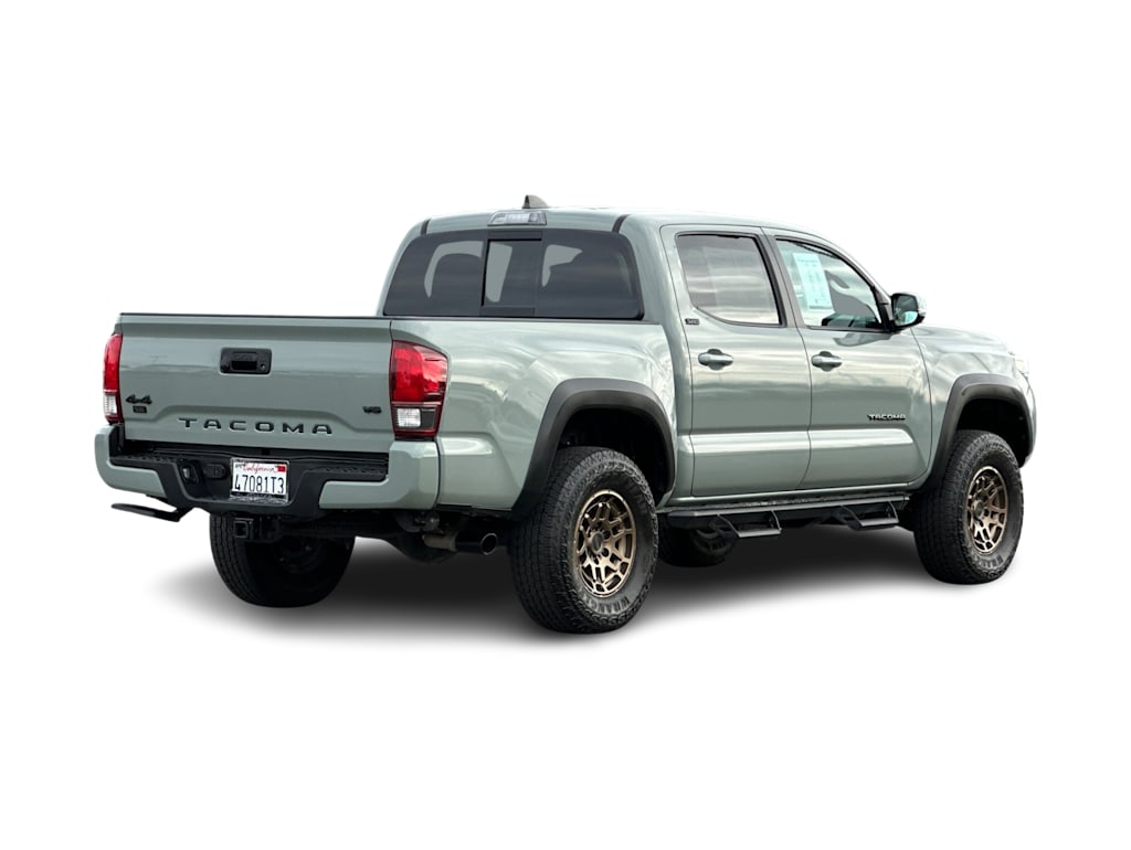 Thumbnail: 2023 Toyota Tacoma - 18