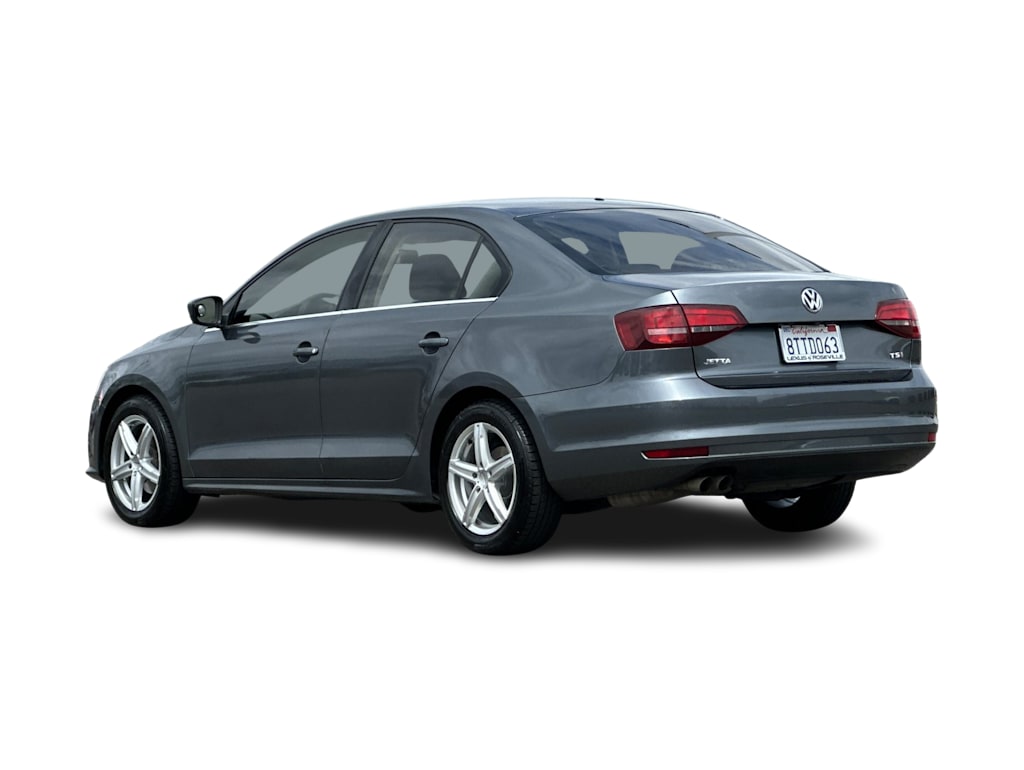 Thumbnail: 2017 Volkswagen Jetta - 4
