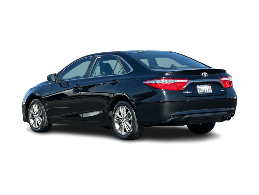 Thumbnail: 2016 Toyota Camry - 4