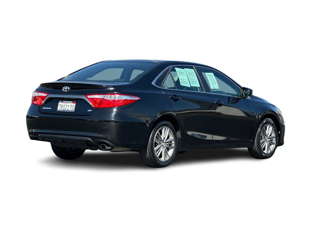 Thumbnail: 2016 Toyota Camry - 17
