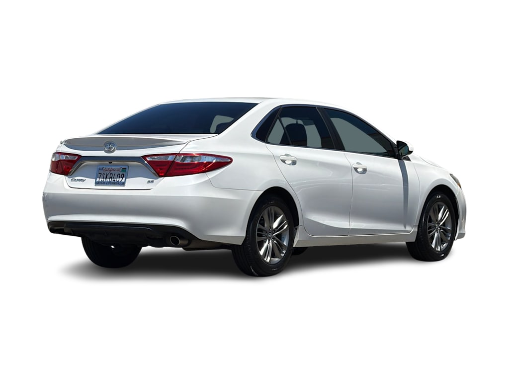Thumbnail: 2016 Toyota Camry - 17