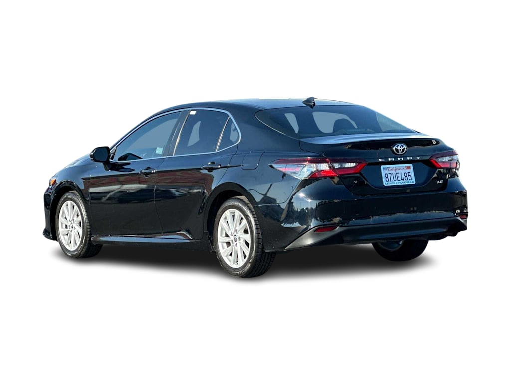 2022 Toyota Camry LE 4