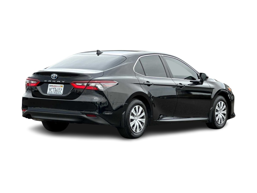 2022 Toyota Camry LE 17