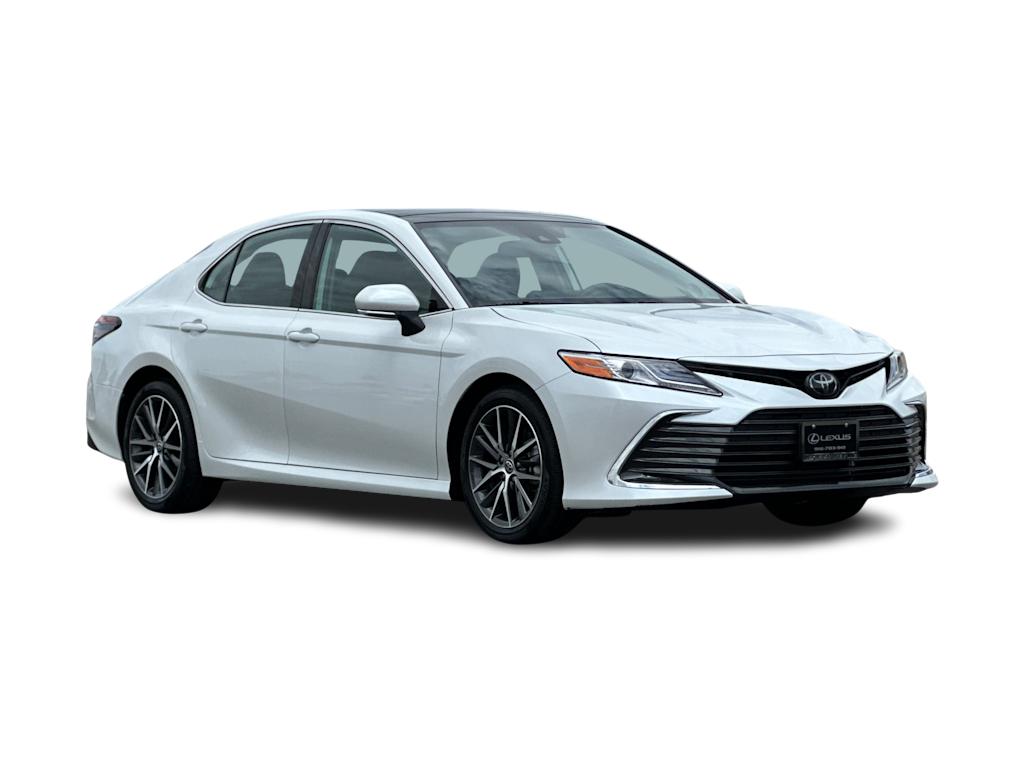 Thumbnail: 2022 Toyota Camry - 18