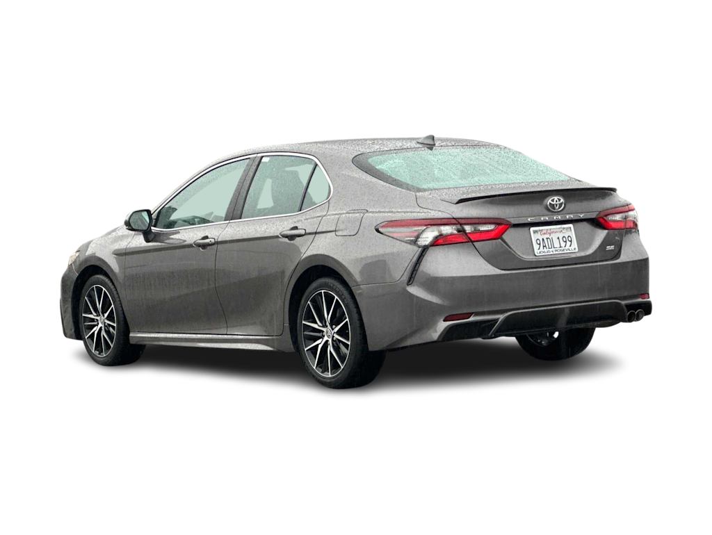 2022 Toyota Camry SE 4