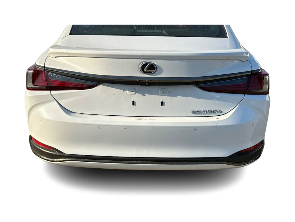 Thumbnail: 2023 Lexus ES - 17