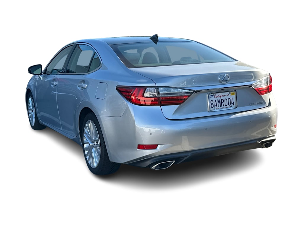 Thumbnail: 2018 Lexus ES - 2
