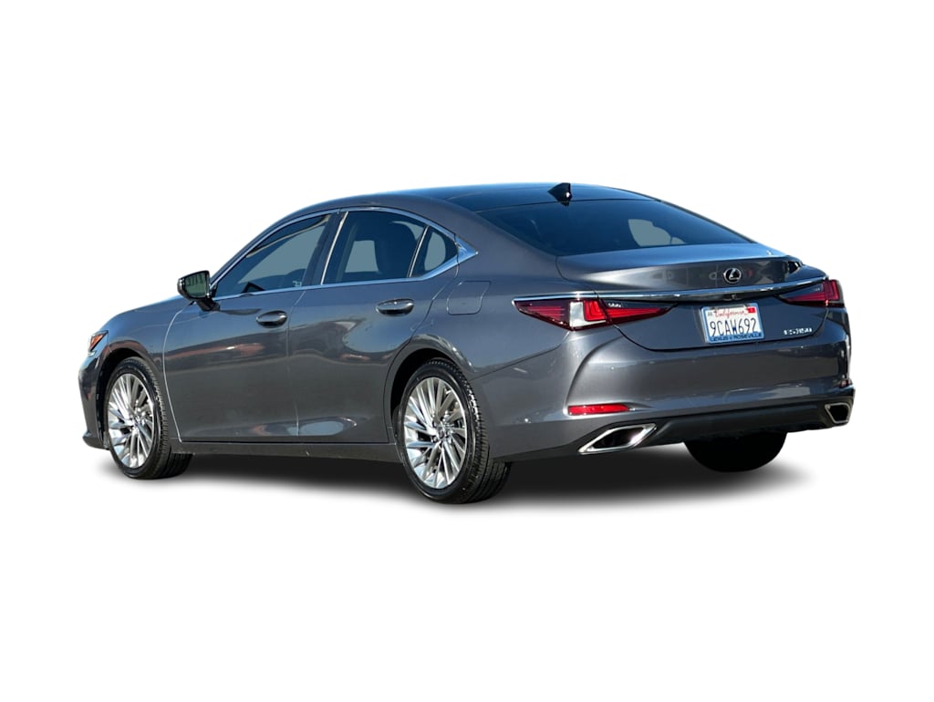 Thumbnail: 2019 Lexus ES - 4