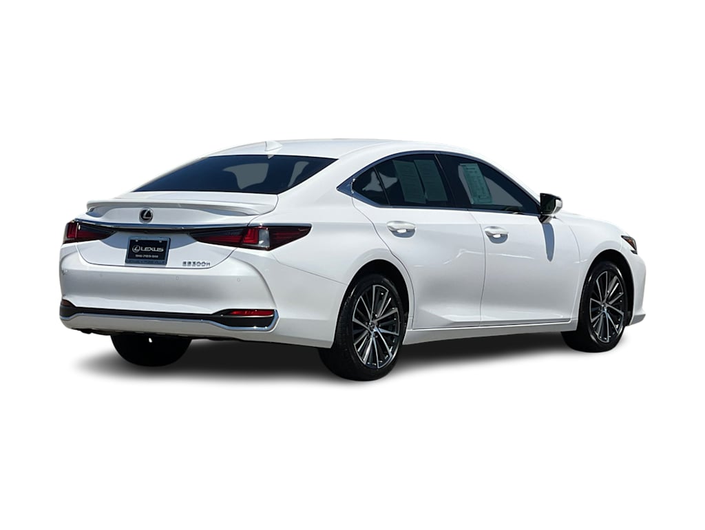 Thumbnail: 2025 Lexus ES - 15