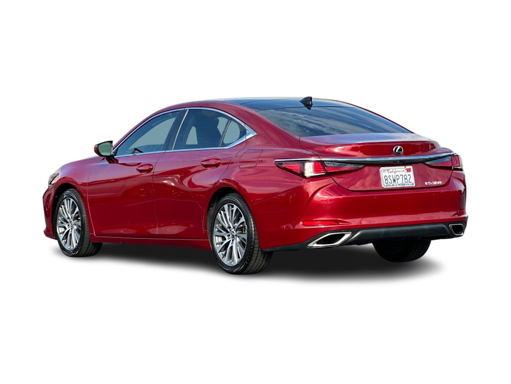 Thumbnail: 2020 Lexus ES - 4