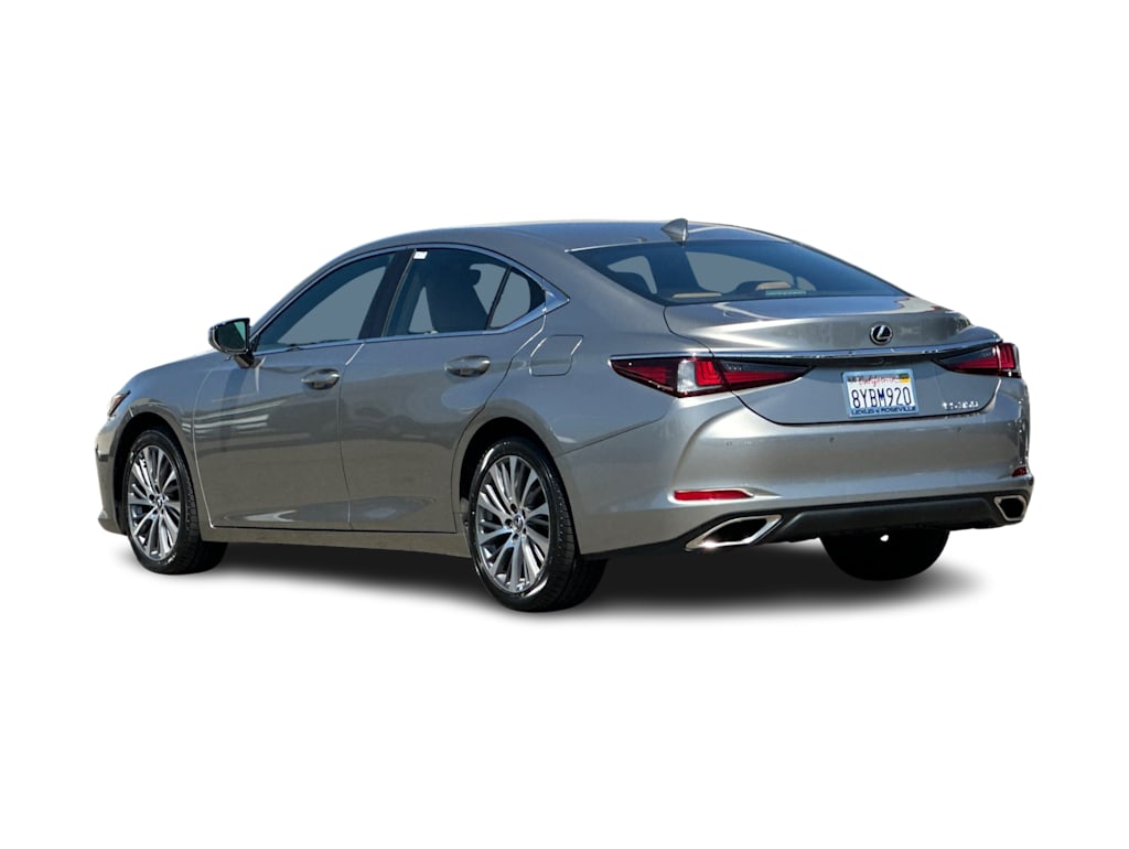Thumbnail: 2021 Lexus ES - 4