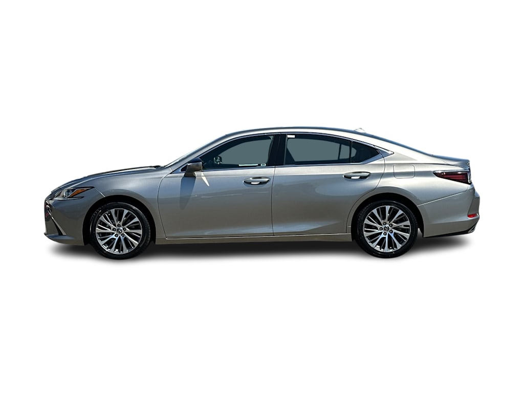 Thumbnail: 2021 Lexus ES - 3