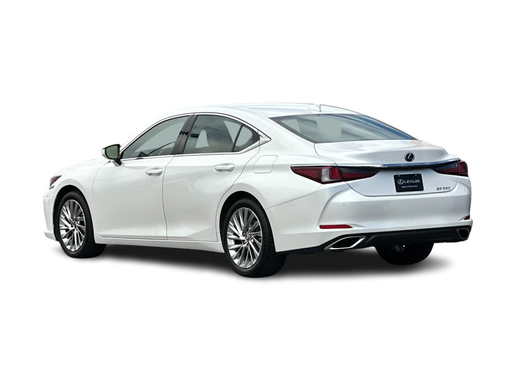 Thumbnail: 2021 Lexus ES - 4