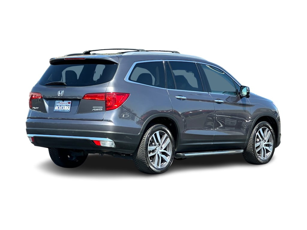 Thumbnail: 2017 Honda Pilot - 17
