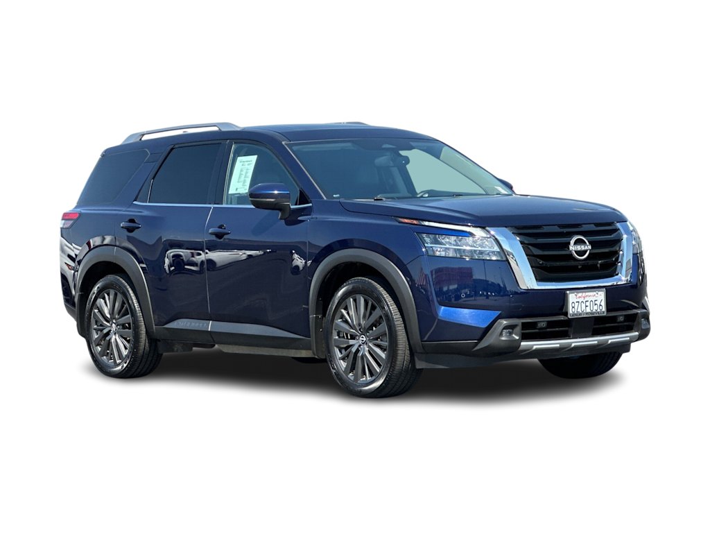 2022 Nissan Pathfinder SL 18