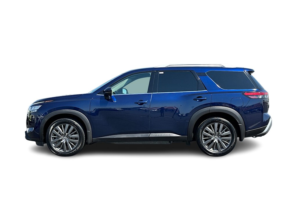 2022 Nissan Pathfinder SL 3