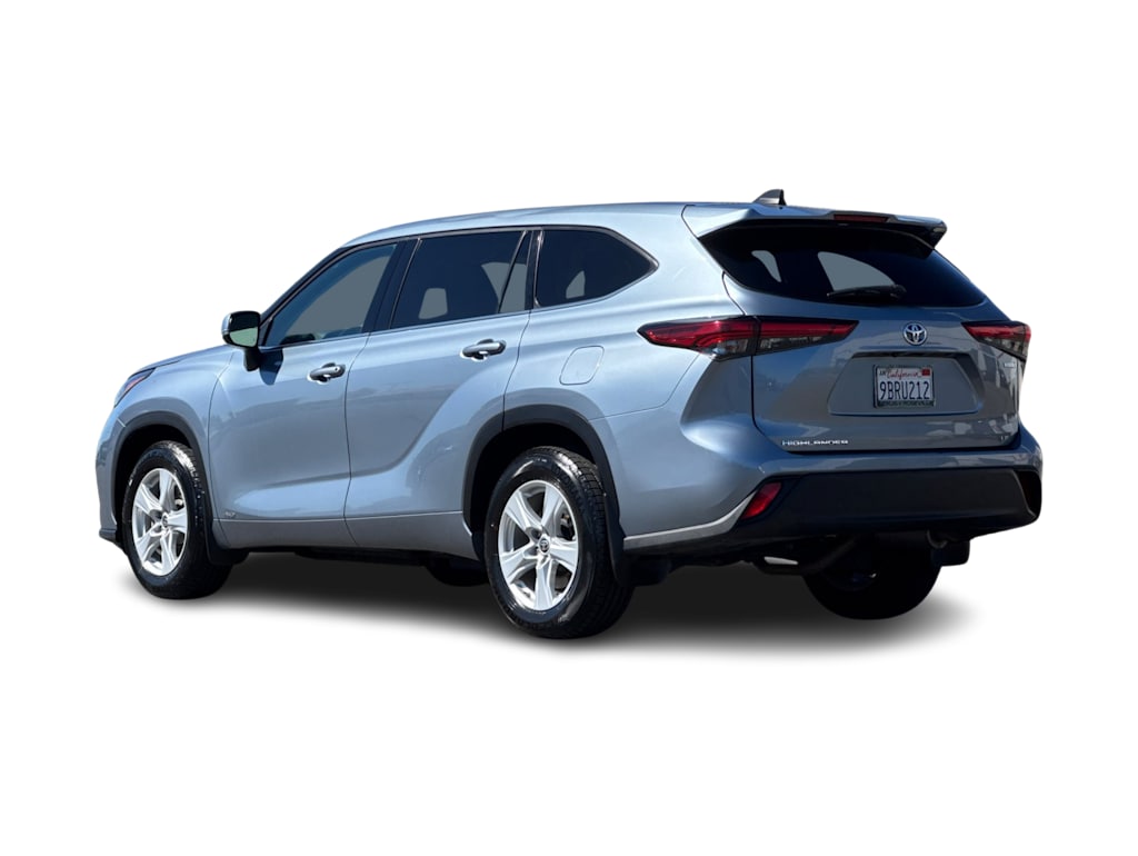 Thumbnail: 2022 Toyota Highlander - 4