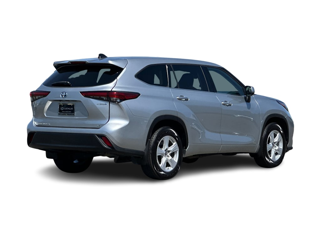 Thumbnail: 2022 Toyota Highlander - 19